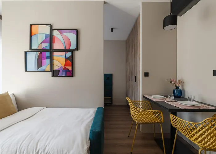 Avenue Apartments